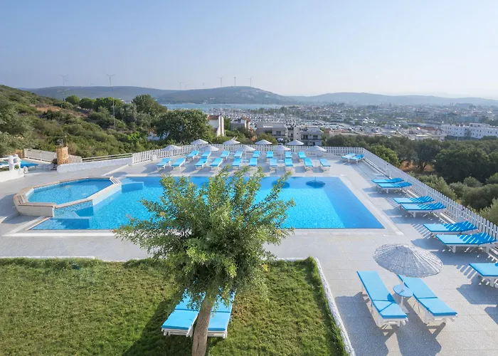 Thea Butik & Restaurant 3*