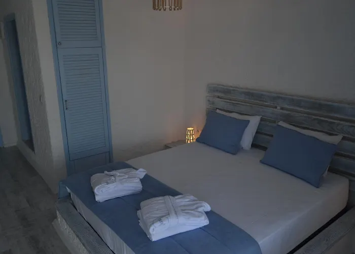 Thea Butik & Restaurant 3*